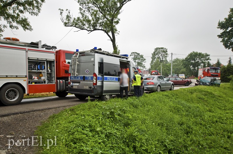 Czołówka dwóch passatów zdjęcie nr 130827