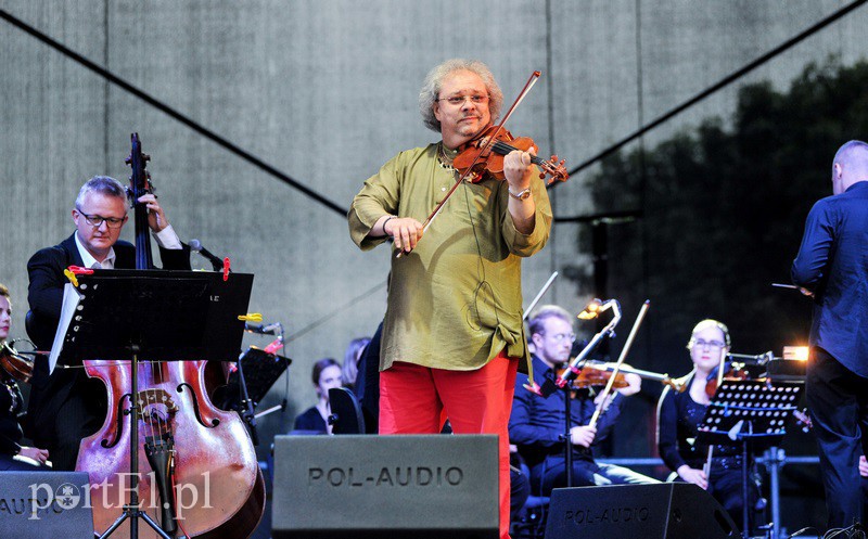 Cygański koncert w deszczu zdjęcie nr 131454