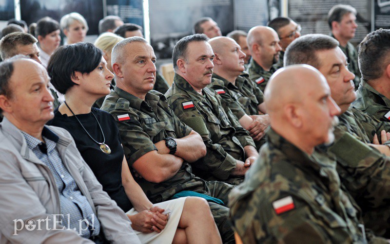 Wystawa w klubie garnizonowym zdjęcie nr 132063