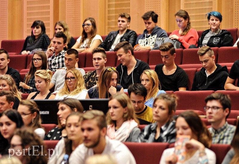 Maturzyści poważnie uzależnią się od muzyki poważnej zdjęcie nr 136407