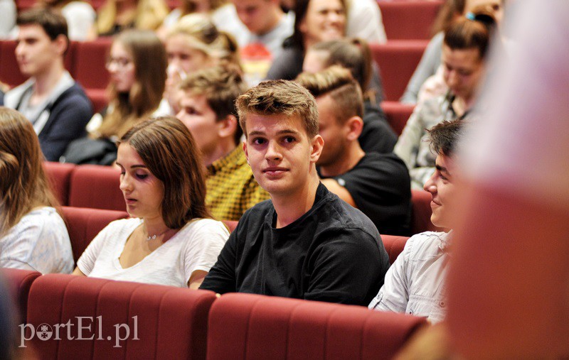 Maturzyści poważnie uzależnią się od muzyki poważnej zdjęcie nr 136405