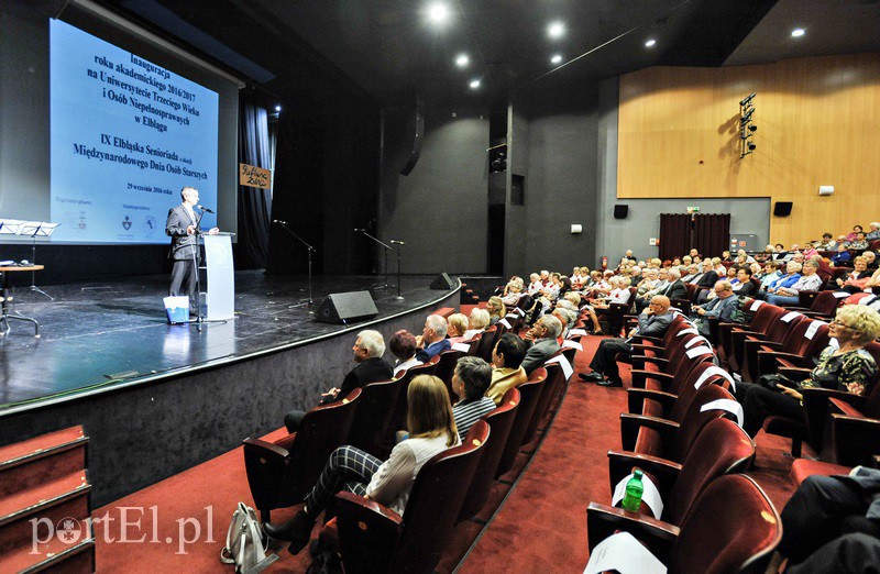 Seniorzy z indeksami zdjęcie nr 136989