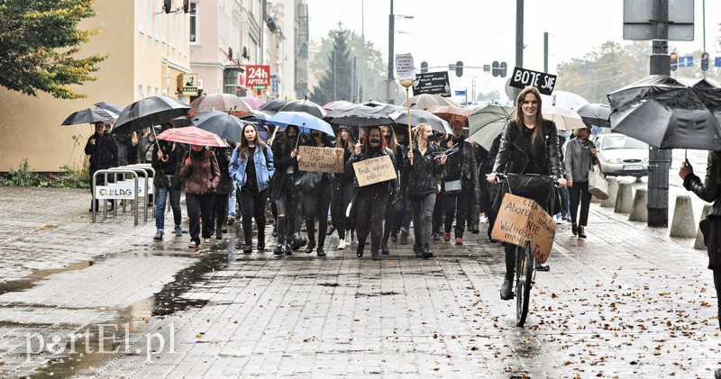 Milczący protest, głośny krzyk zdjęcie nr 137201