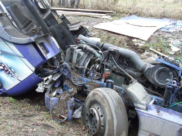 TIR w rowie zdjęcie nr 10778
