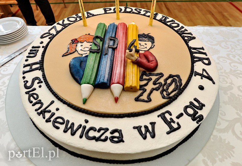 Chodzili tu dziadkowie, chodzą wnuki, czyli 70 lat SP 4 zdjęcie nr 137869