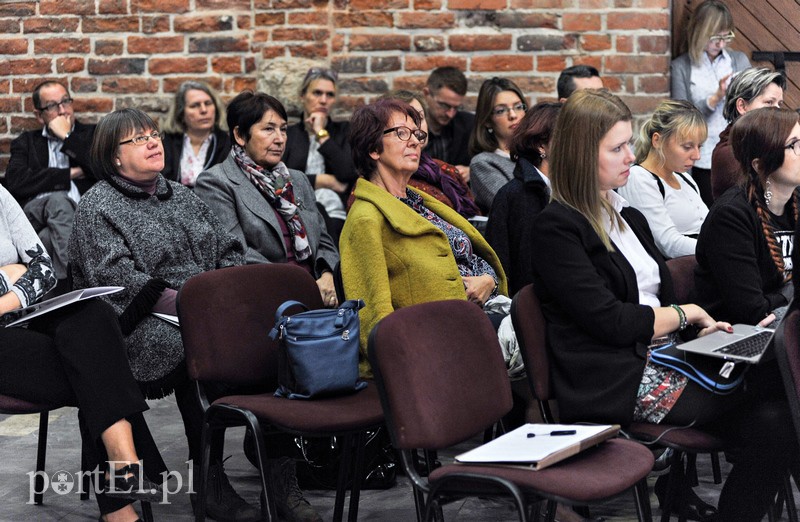 Kultura zaczyna dzielić ludzi zdjęcie nr 138496