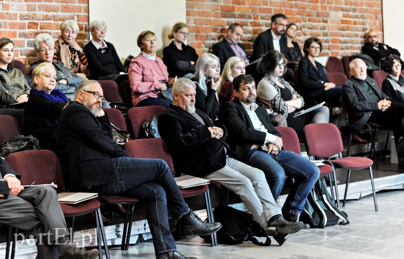 Kultura zaczyna dzielić ludzi zdjęcie nr 138494