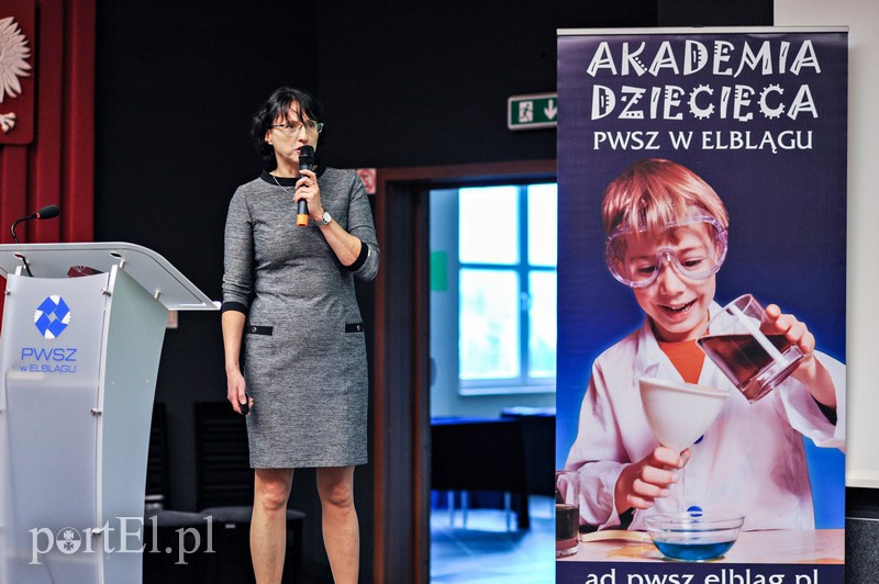 Mali studenci w krainie nauki zdjęcie nr 138647