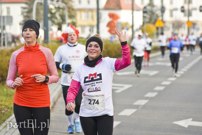 Rekordowy Bieg Niepodległości, biegacz z Olsztyna najszybszy zdjęcie nr 139706