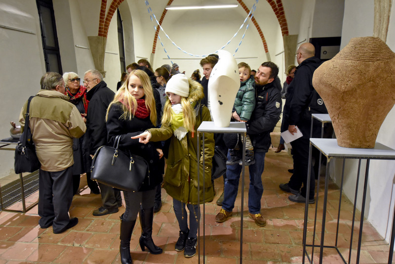 Człowiek człowiekowi... zdjęcie nr 140570