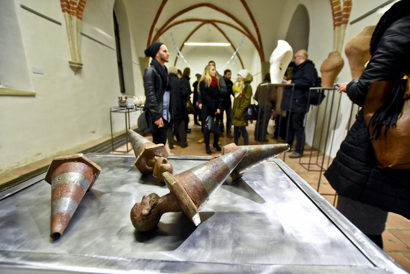 Człowiek człowiekowi... zdjęcie nr 140569