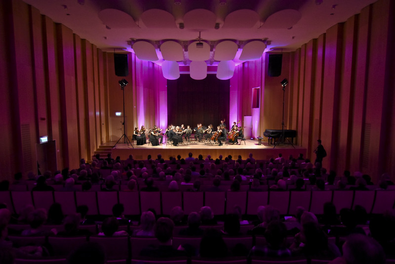 Z koncertów parkowych na salony zdjęcie nr 140651