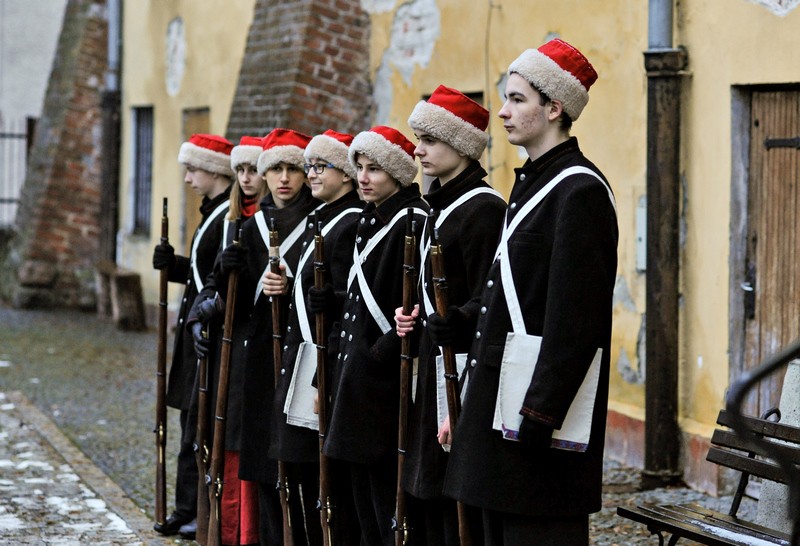 Maszerowali, jak kiedyś podchorążowie zdjęcie nr 140886