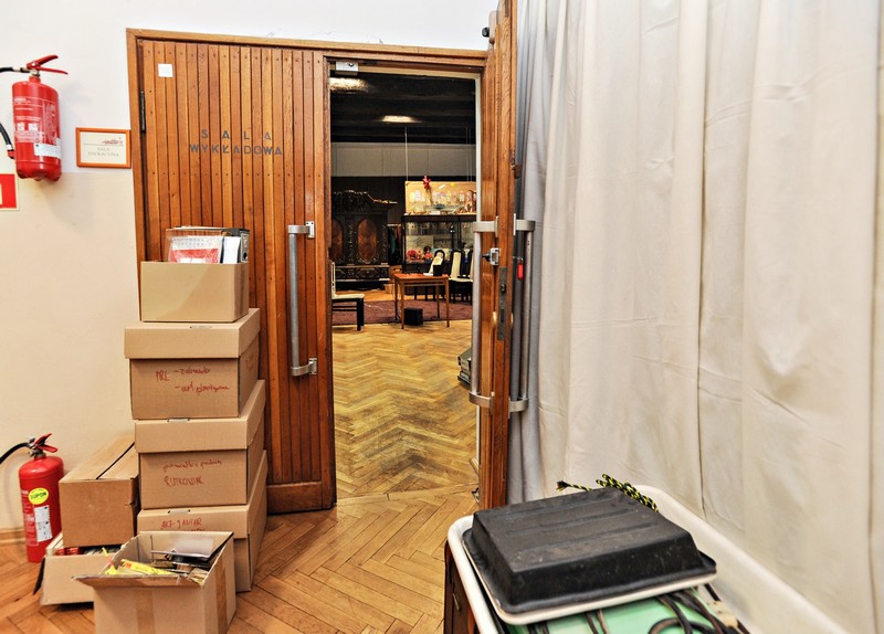 Muzealnicy się pakują zdjęcie nr 143655