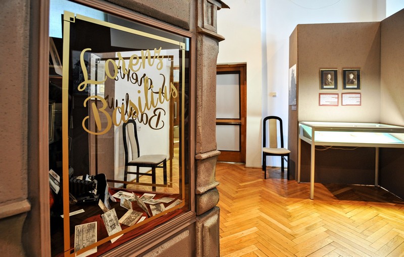 Muzealnicy się pakują zdjęcie nr 143654