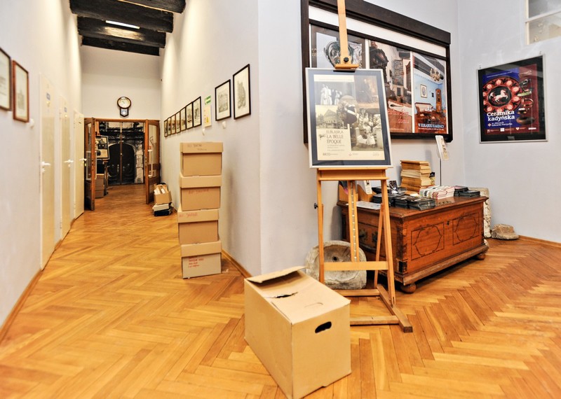 Muzealnicy się pakują zdjęcie nr 143656