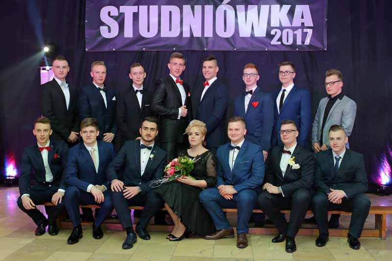 Studniówka w starym stylu zdjęcie nr 144569