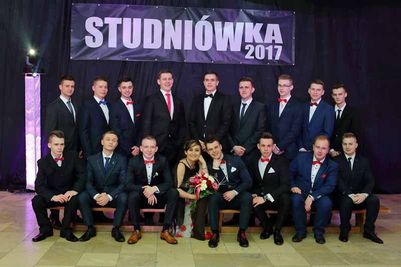 Studniówka w starym stylu zdjęcie nr 144576