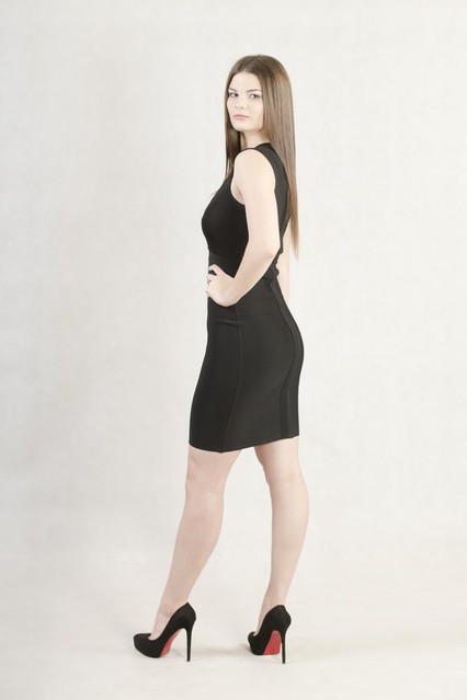 6. Monika Umpirowicz
Wiek: 18 lat
Mieszka: Elbląg
Wzrost: 174cm
Wymiary:
Interesuję się: Taniec, sport,