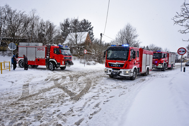 Pługopiaskarka uderzyła w autobus zdjęcie nr 145396