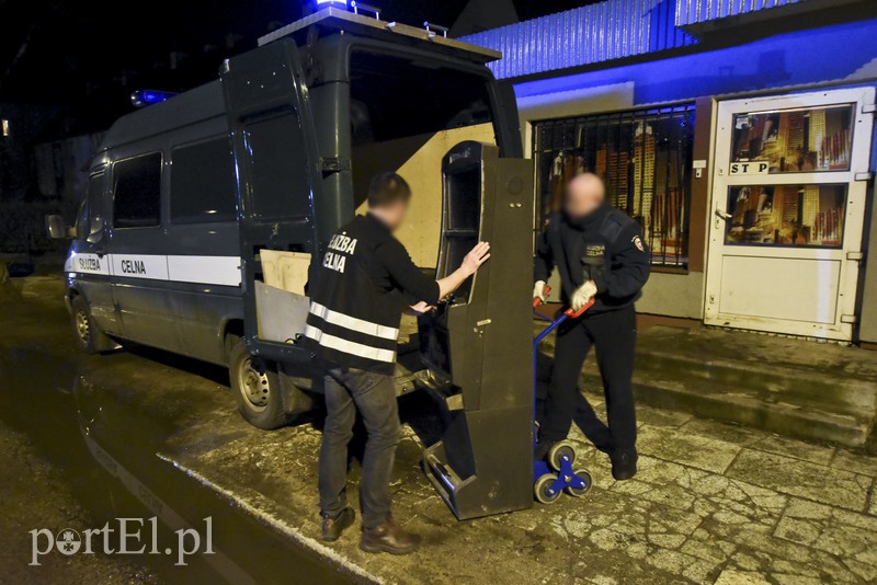 Celnicy uderzyli w punkt. Koniec gry zdjęcie nr 146180