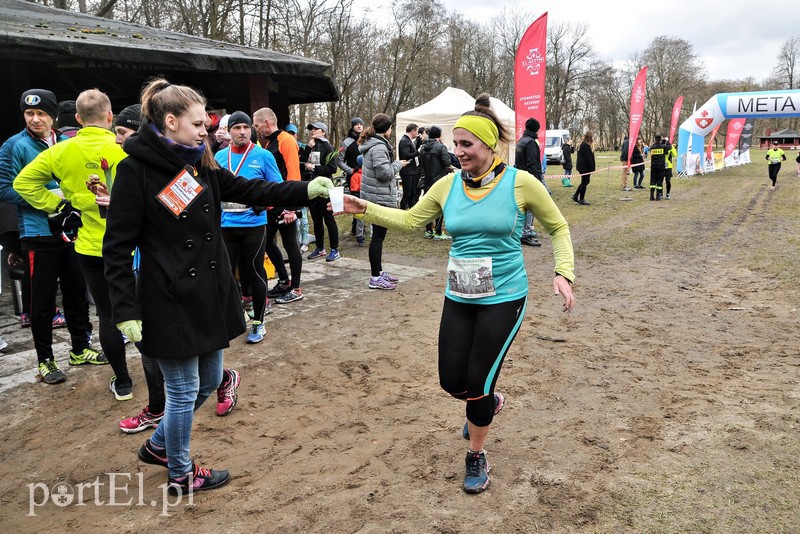 Leśny półmaraton. Tak biegacze uczcili Dzień Kobiet zdjęcie nr 147503