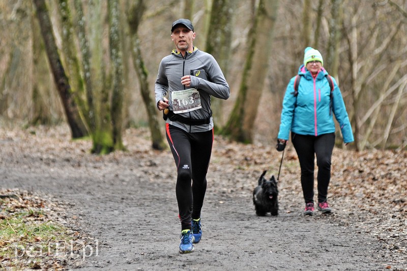 Leśny półmaraton. Tak biegacze uczcili Dzień Kobiet zdjęcie nr 147463