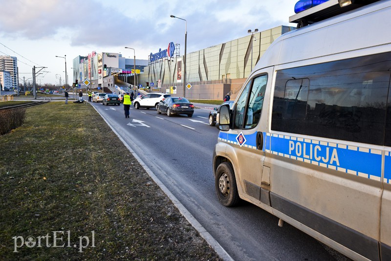 Zderzenie motocyklisty z osobówką zdjęcie nr 147623