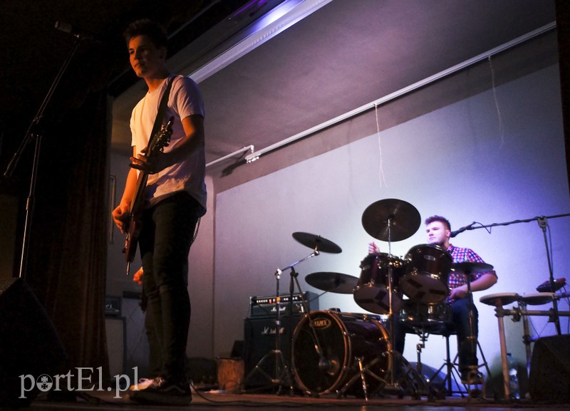 Rock i punk na jednej scenie zdjęcie nr 147863