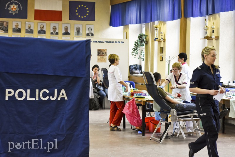 W komendzie polała się krew zdjęcie nr 148080