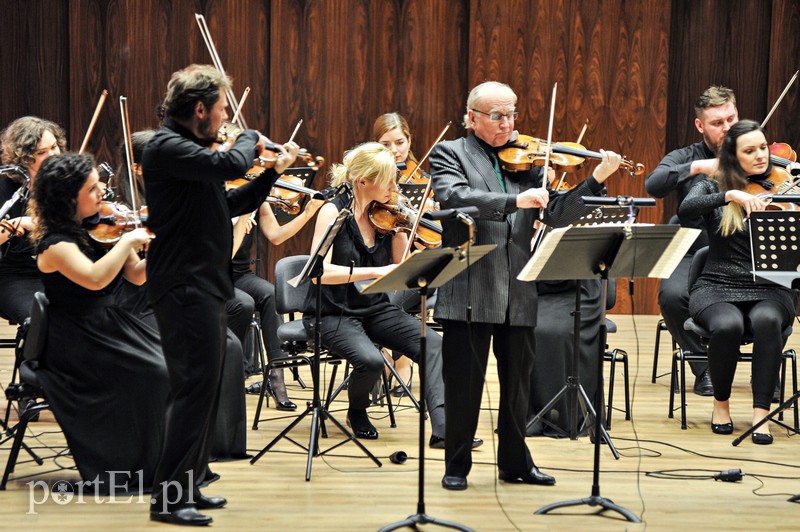 Jak ojciec z synem na skrzypcach zagrali zdjęcie nr 150474