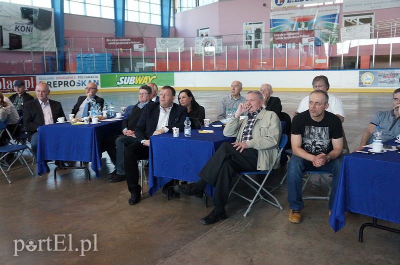 Niezły boks na lodowisku zdjęcie nr 151812