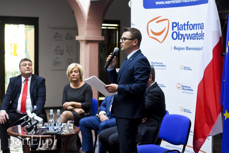 Elbląg O samorządach, 500 + i prężeniu muskułów