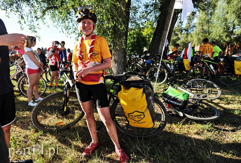 Elbląg Jadą na rowerach dookoła świata