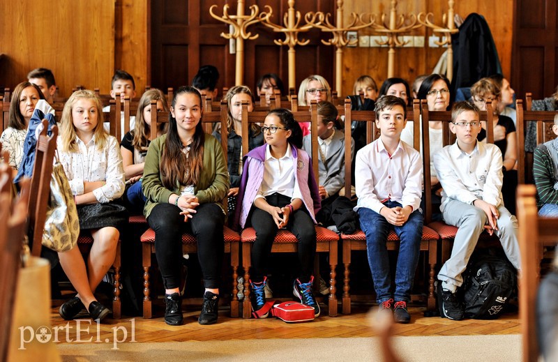 Uczniowie wcielili się w radnych. Jakie mają pomysły? zdjęcie nr 153030