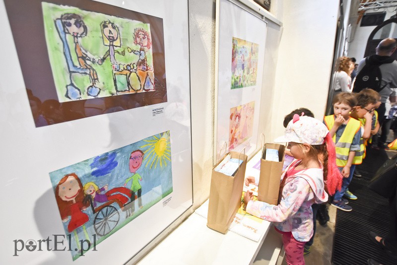 Mali artyści w Galerii EL zdjęcie nr 153172