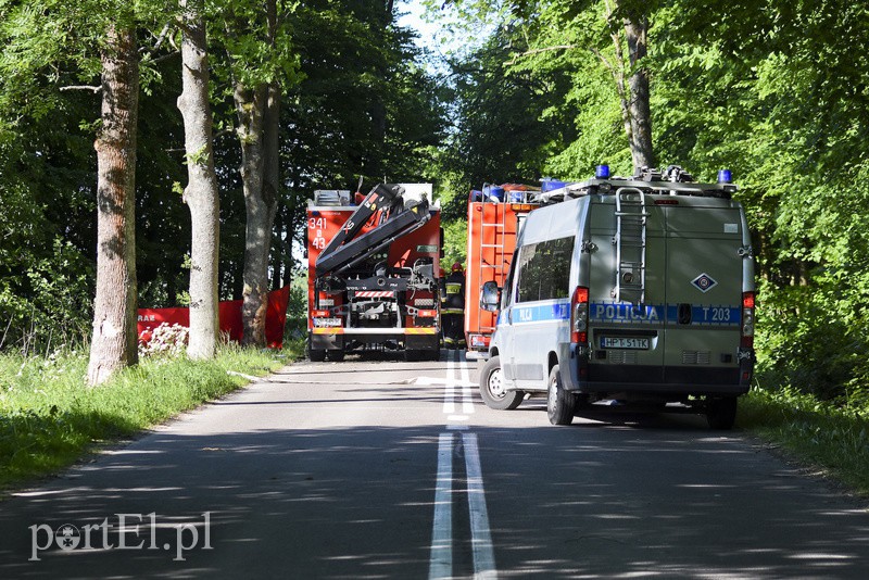 Tragiczny wypadek w Krasnym Lesie, kierowca uciekał przed policją zdjęcie nr 153198