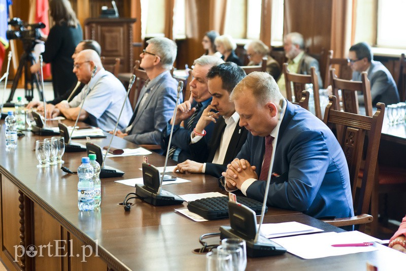 Nadzwyczajnie krótka sesja zdjęcie nr 153647