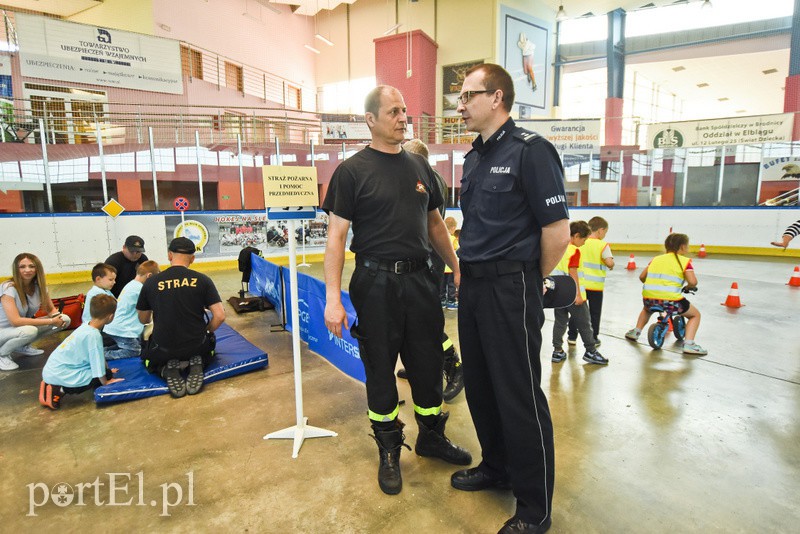 Autoriada uczy bezpieczeństwa na drodze zdjęcie nr 153677