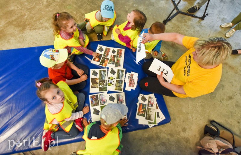 Autoriada uczy bezpieczeństwa na drodze zdjęcie nr 153681