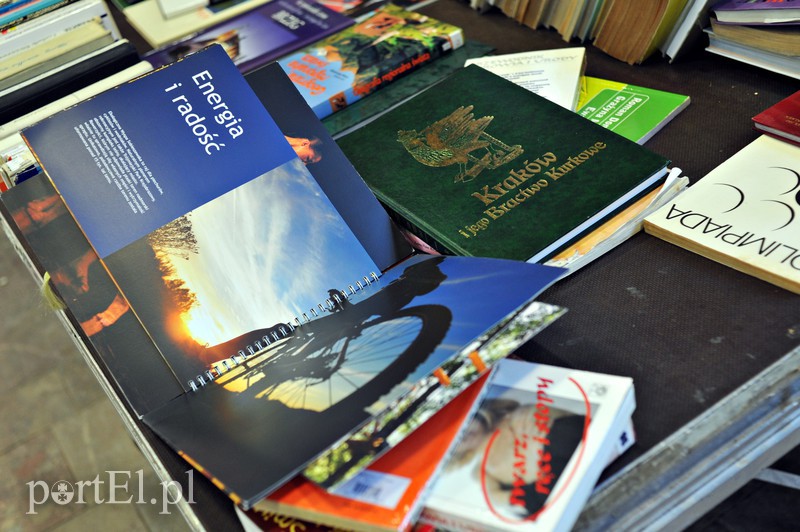 Magiczna noc w świecie książek zdjęcie nr 153857