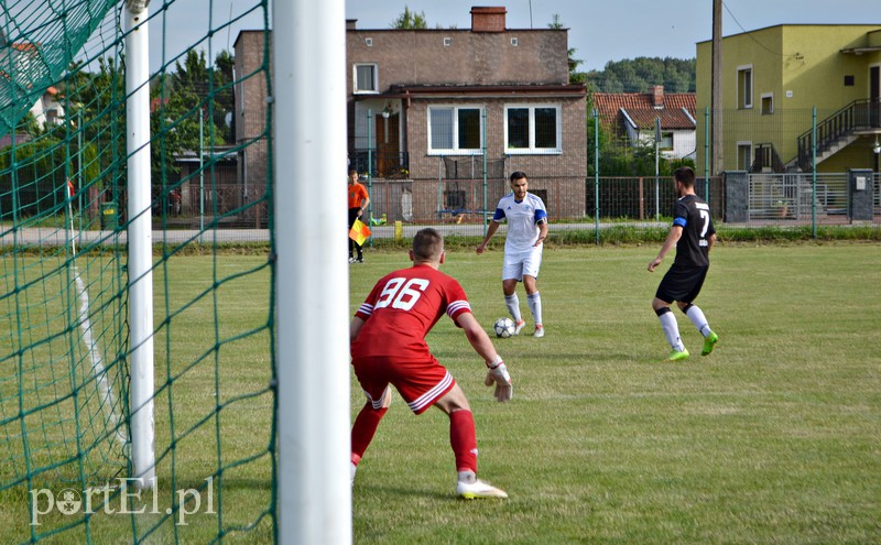 Barkas podnosi się z dna zdjęcie nr 153920