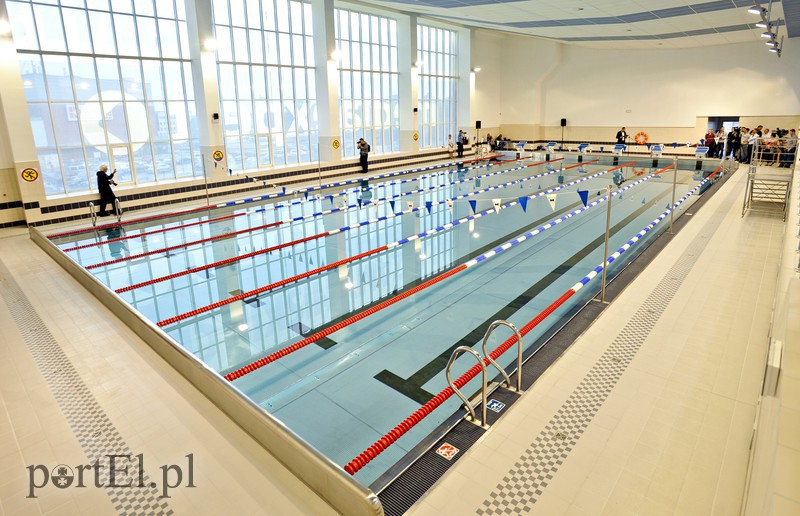 Na basenie przy Robotniczej można już pływać zdjęcie nr 153939