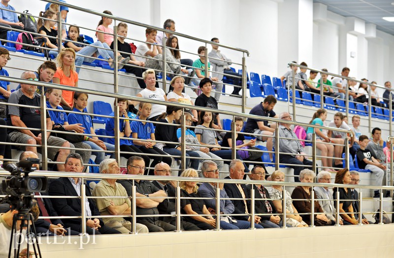 Na basenie przy Robotniczej można już pływać zdjęcie nr 153942