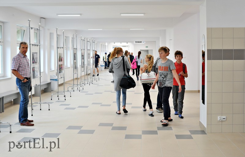 Na basenie przy Robotniczej można już pływać zdjęcie nr 153926