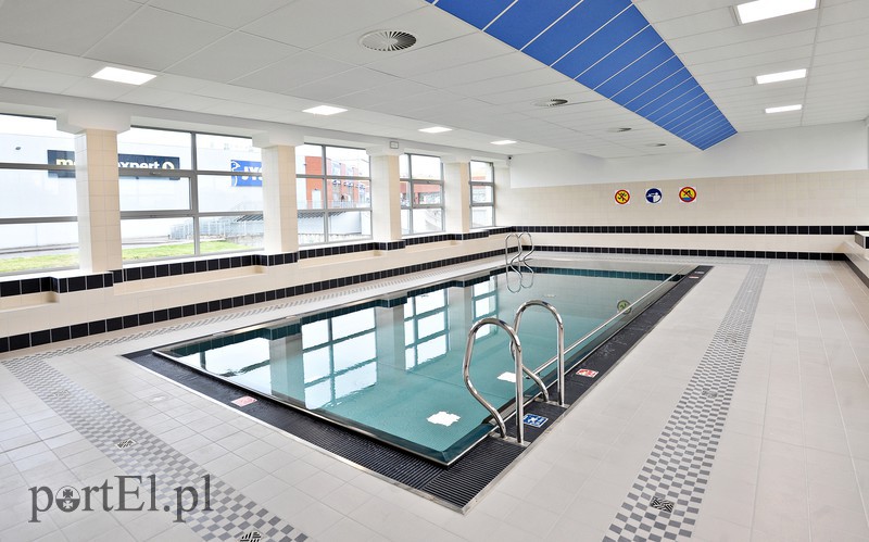 Na basenie przy Robotniczej można już pływać zdjęcie nr 153945