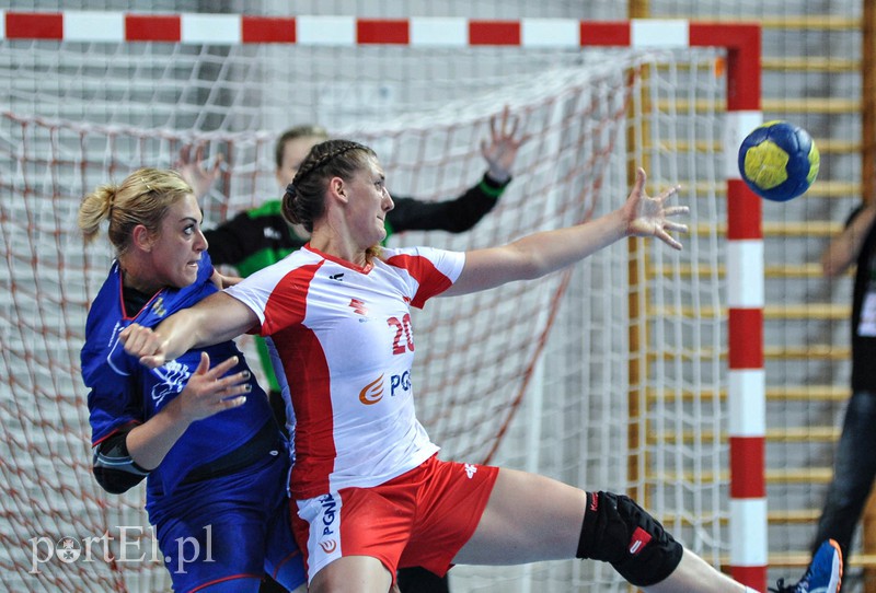 Elblążanie kibicowali Polkom w Koszalinie. Cztery bramki piłkarki Startu zdjęcie nr 154196