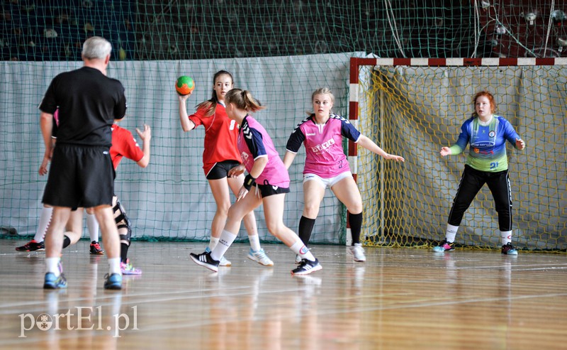 Młode szczypiornistki opanowały Elbląg zdjęcie nr 154621