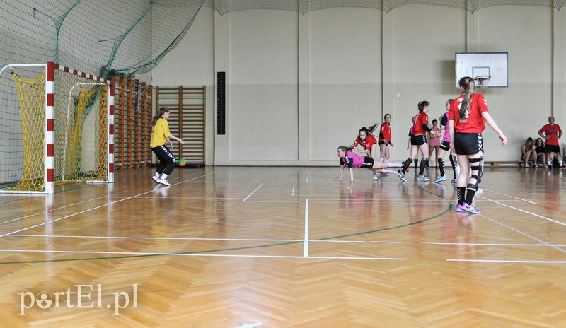 Młode szczypiornistki opanowały Elbląg zdjęcie nr 154613