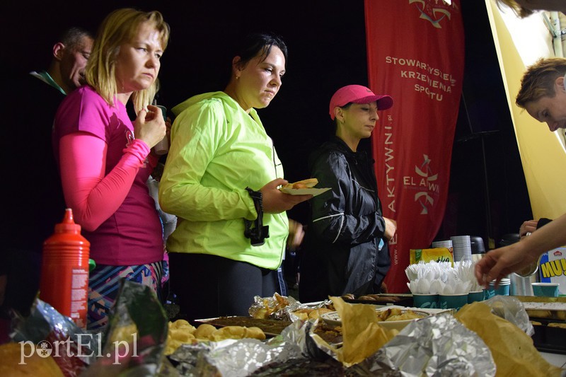 Nocą biegali po Bażantarni zdjęcie nr 155148